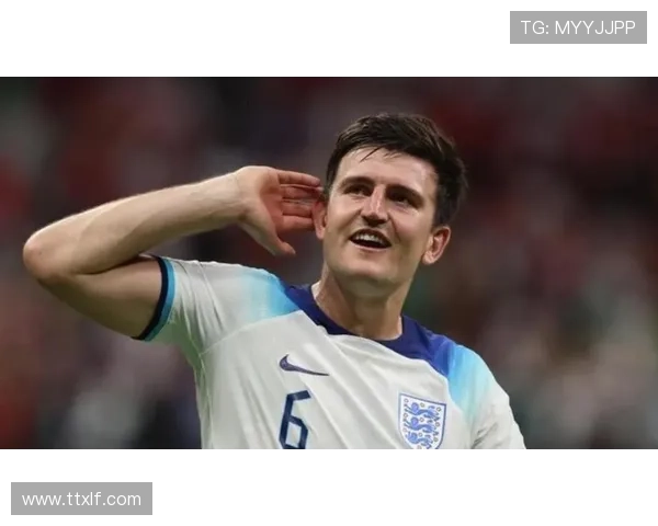 17岁塞内加尔中场达博试训曼联表现出色引发关注