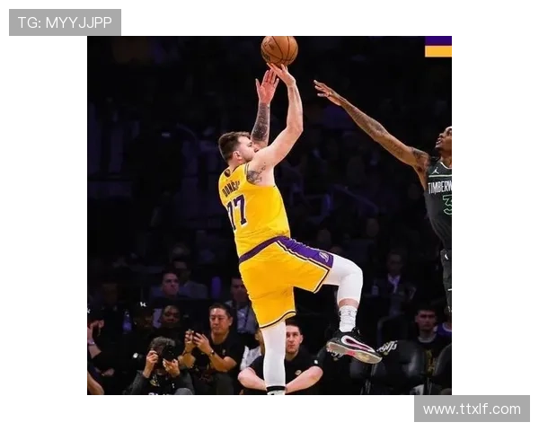 内线巨兽戈贝尔表现出色投篮罚球双双命中助球队争夺胜利